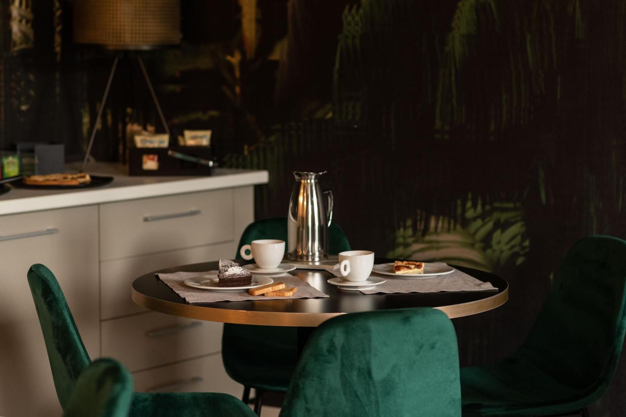 Trepiasi Hotel Cortemilia Kültér fotó